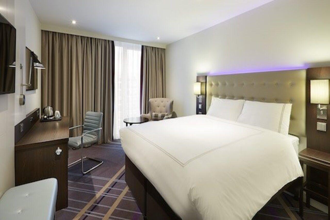 Premier Inn Duesseldorf City Friedrichstadt Exteriör bild