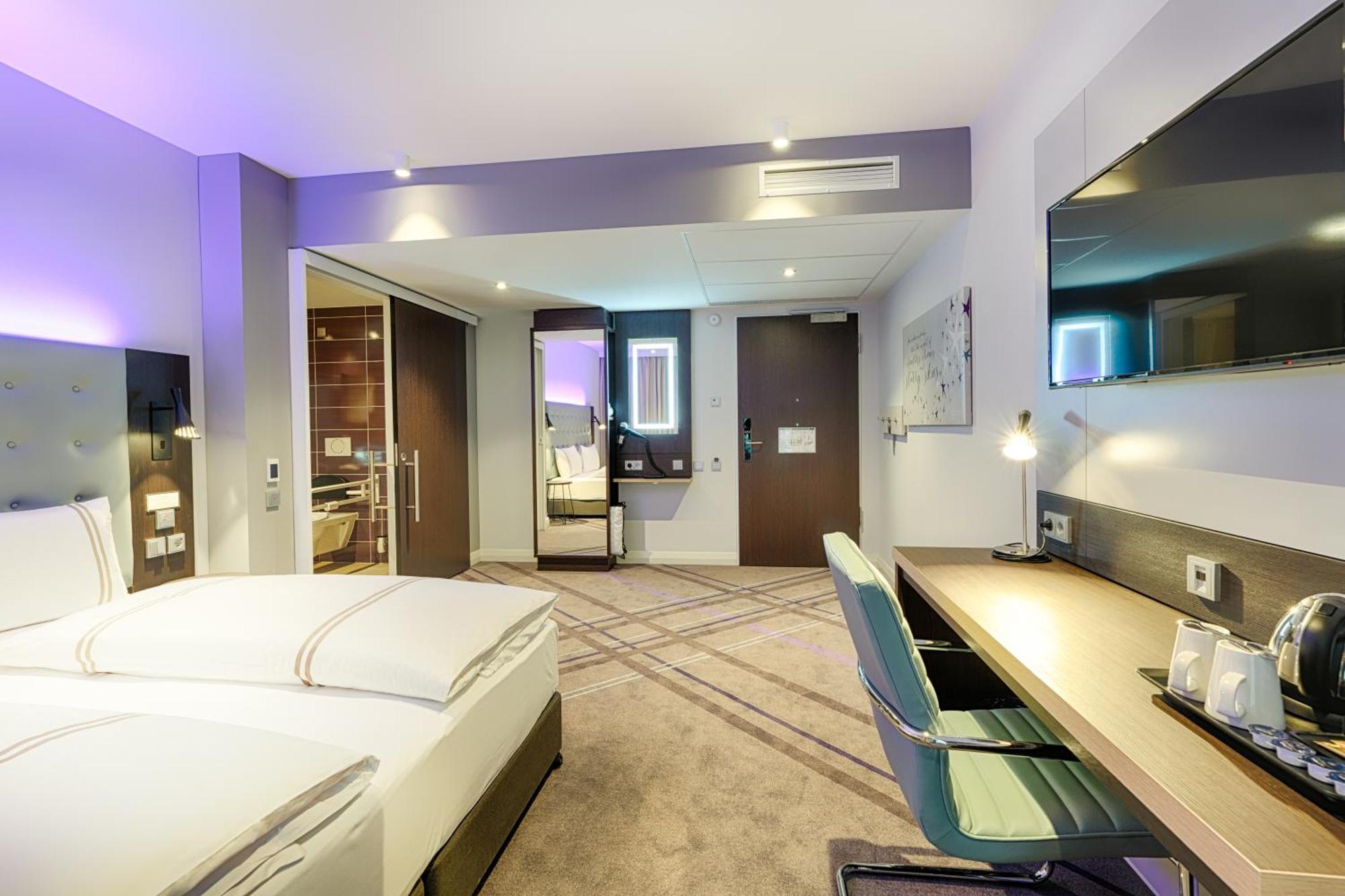 Premier Inn Duesseldorf City Friedrichstadt Exteriör bild