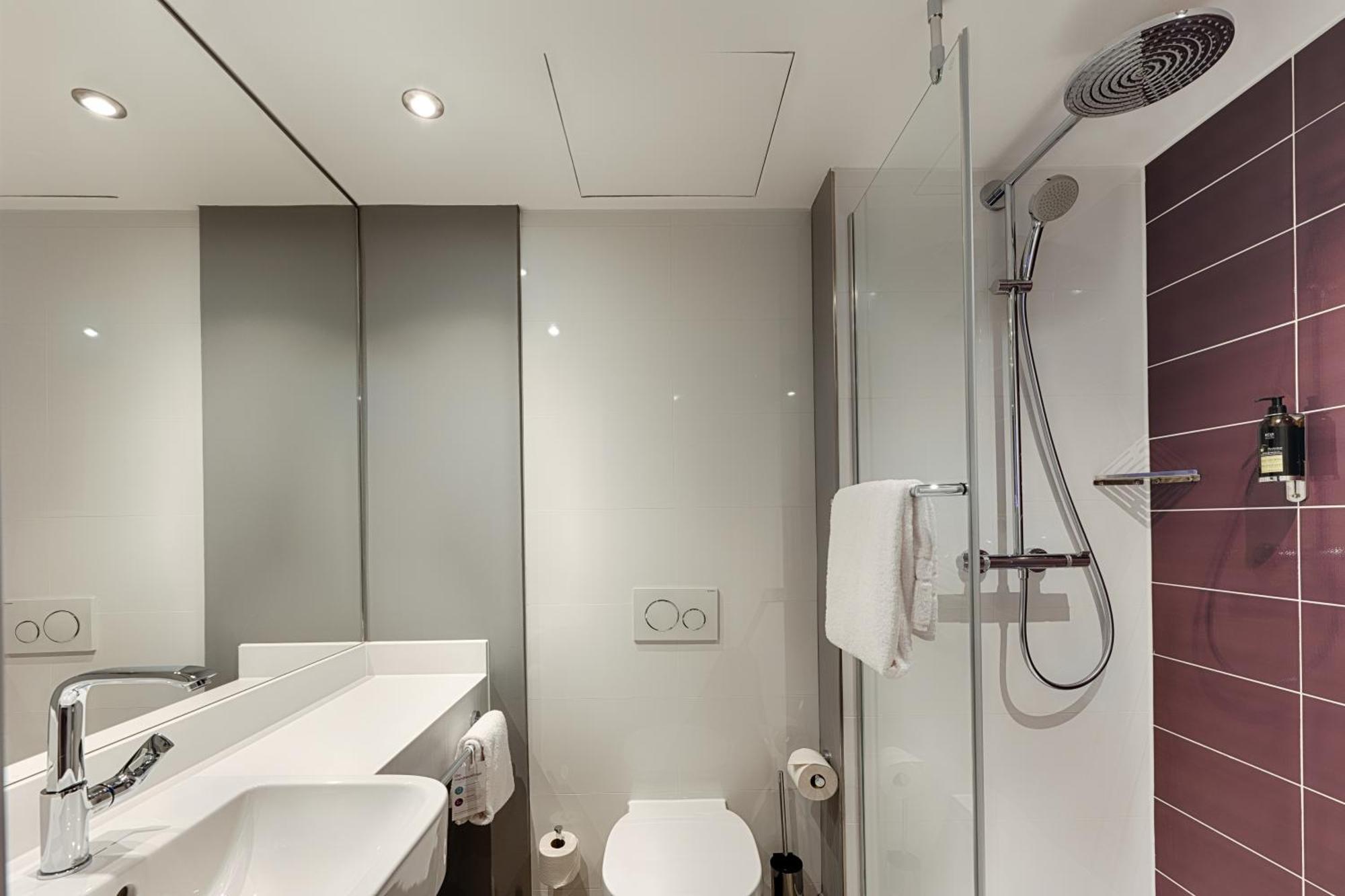 Premier Inn Duesseldorf City Friedrichstadt Exteriör bild